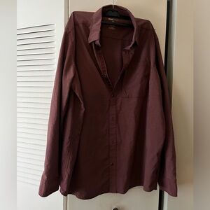 Men’s Swiss Tech Burgundy Button Down Shirt, Size XL